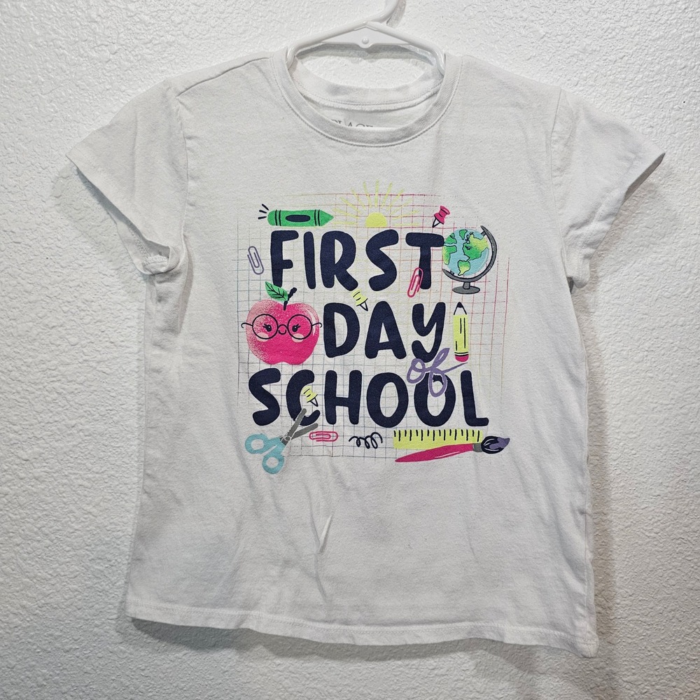 The Childrens Place Girls White First Day of School Graphic‎ T-Shirt Size S 5/6